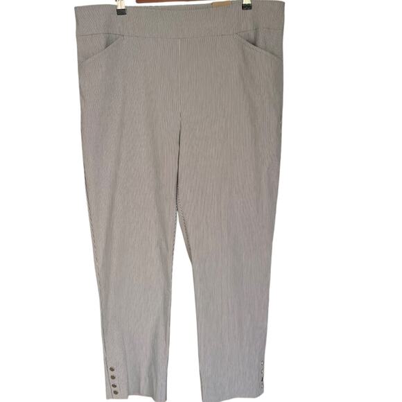 Chico's Pants Women's Size 3.5 Perfect Stretch Josie Cannes Stripe Snap Hem NWT - Picture 1 of 8